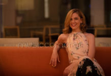 Η Ρένα Μόρφη στο Music Corner!