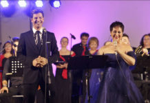 Ο Σάκης Ρουβάς και η Σόνια Θεοδωρίδου, σε μια αναπάντεχη συναυλία στο Ηρώδειο!