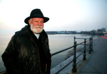 Εκλεκτοί καλλιτέχνες λένε… “Εδώ είναι του Ρασούλη”, στο Μέγαρο Μουσικής Θεσσαλονίκης!