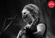 Η Ματούλα Ζαμάνη σε live… screaming, από την Αμοργό!