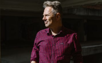 Γιώργος Μπίλιος – “Τα δάκρυα σβήνουν τη φωτιά”