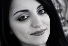 Έλενα Βασιλειάδη – “Αντέχω”