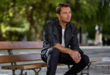 Δημήτρης Κανέλλος – “Τα φιλιά”