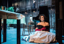 “Η Στέλλα με τα Κόκκινα Γάντια” για πρώτη φορά στο Εθνικό Θέατρο! – Live streaming