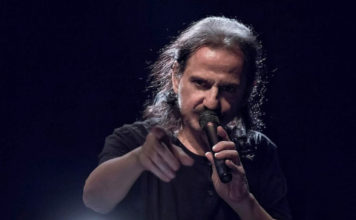 Πάνος Κατσιμίχας – “Τυφλή δοξαριά”