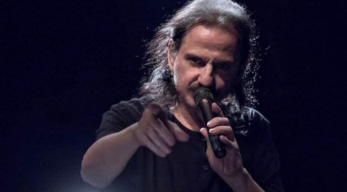 Πάνος Κατσιμίχας – “Τυφλή δοξαριά”