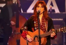 Η Μαρία Παπαγεωργίου εμφανίζεται στον Πολυχώρο Λιπασμάτων, στο Πάρκο Εργατιάς…