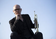 Γιώργος Αβραμίδης, DJ Mestre feat. Αντώνης Καφετζόπουλος – “Bαρκαρόλα”