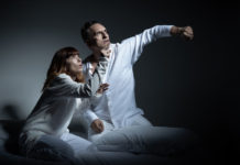 “Το Κουνούπι”… ξυπνά τη Μυρτώ Αλικάκη και τον Νίκο Ψαρρά σε online ραδιοφωνική μετάδοση