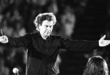 Η πρεμιέρα του “Άξιον εστί” στις 19/10/1964