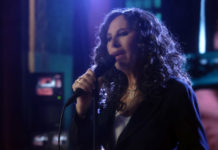 Ελευθερία Αρβανιτάκη – “Κλειδαριές”