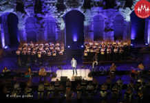 “Φορώντας χρώματα ανοιχτά” και ανοίγοντας… ομπρέλες στο Ηρώδειο!