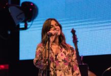 Η Κατερίνα Παπουτσάκη live στον Σταυρό του Νότου