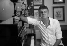 Το δισκογραφικό του ντεμπούτο κάνει ο συνθέτης Νίκος Μπαλής με το άλμπουμ «Δρόμος – Ανατολικά της Δύσης»