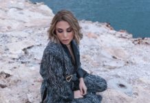 Η Μαρία Καρλάκη στη μουσική σκηνή Σφίγγα