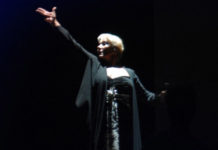 Κατέρρευσε στη σκηνή του Ηρωδείου η Μαρινέλλα