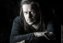 Ο Δημήτρης Μητσοτάκης καλεί τους φίλους του σε μια ξεχωριστή βραδιά στο Κύτταρο