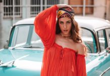 Demy – “Μίλια μακριά”