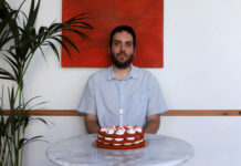 Ο Δημήτρης Μπαλογιάννης παρουσιάζει το album “Γενέθλια”