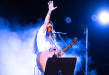 “Η Αθήνα ξενυχτά” με τη Μαρίνα Σπανού στο Anodos Live Stage…