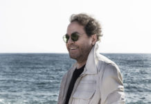 Ο Γιάννης Πάριος μπήκε στο στούντιο για… «Τα Θαλασσινά»!