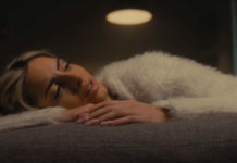 Daphne Lawrence – “Σιγουριά”