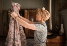 «Η Κυρία Χάρις Πάει στο Παρίσι» με πίστη στα όνειρά της…