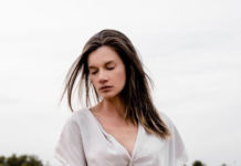 Μάγδα Πένσου – “Μπρος στο κατώφλι σου”