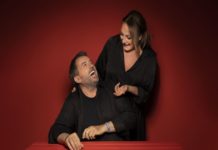 O Σπύρος Παπαδόπουλος και η Ρένια Λουϊζίδου παρουσιάζουν το “Sexy Laundry” στο Θέατρο Κάππα