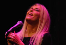 Η ανατρεπτική Θεοδοσία Τσάτσου επιστρέφει στο Faust