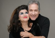 «Κάθε πέρσι και του χρόνου», η κωμωδία που παίζεται στο Θέατρο Αλάμπρα