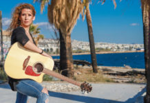 Όσα αγαπήσαμε θα ερμηνεύσει στο Γυάλινο UpStage η Κατερίνα Αδάμ…