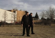 Hip hop ρίμες από το Σφάλμα και τον Έψιλον Ρο, στη σκηνή του Ίλιον Plus