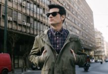 Tony Bluebird – “Γαλάζια ακτή”