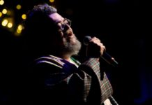 «Πιάνει Ο Έρωτας Δουλειά» με οδηγό τον Σταμάτη Κραουνάκη, στο Κατράκειο!