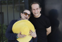 «Ανάσα μου κι αέρα»! Η επιτυχημένη συνάντηση της Λίνας Νικολακοπούλου και του Παρασκευά Καρασούλου στο Αθηναϊκό Καφεθέατρο, έγινε δίσκος