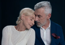 Η Ναταλία Τσαλίκη και ο Άρης Λεμπεσόπουλος κάνουν… «Μικρά συζυγικά εγκλήματα»!