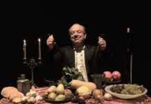 Ο Αντώνης Ξένος κάνει… “Μια Σεμνή Πρόταση” στο Από Κοινού Θέατρο