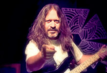 Ο Αντώνης Μιτζέλος με εορταστική «Κιθαρωδία», στο Major Seven!