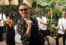 Μιχάλης Χατζηγιάννης – “Όλα πολύ”