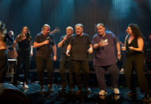 Οι «Άγαμοι Θύται» επιστρέφουν δριμύτεροι με παραστάσεις στο Anodos Live Stage!