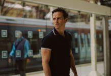 Είμαστε όλοι «Άγνωστοι Μεταξύ Μας»;