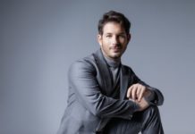 Ο Γιώργος Περρής με σύνθημα “Μαζί ή κανείς”, στο Θέατρο Παλλάς!