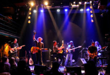 «Παράξενες Μέρες» …στην «Πειραιώς»! Νέο album…