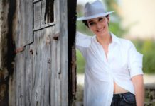 Η Ηρώ αγκαλιάζει το λαϊκό τραγούδι στο Caja de musica