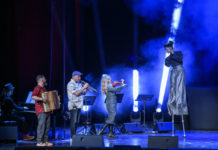 Το Carousel της Ευανθίας Ρεμπούτσικα, κάνει στάση στον Λυκαβηττό!