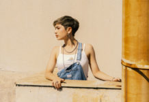 Μαρία Σακελλάρη – “Στην ταράτσα”