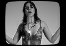 Vasilikí – “Cheri Cheri Lady” (διασκευή)