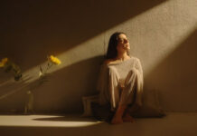 Βασιλική Μιχαλοπούλου – “Είναι κρίμα”