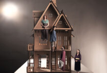 “John”, μια αιρετική κωμωδία για τον στοιχειωμένο εαυτό μας, στο Θέατρο Δίπυλον…